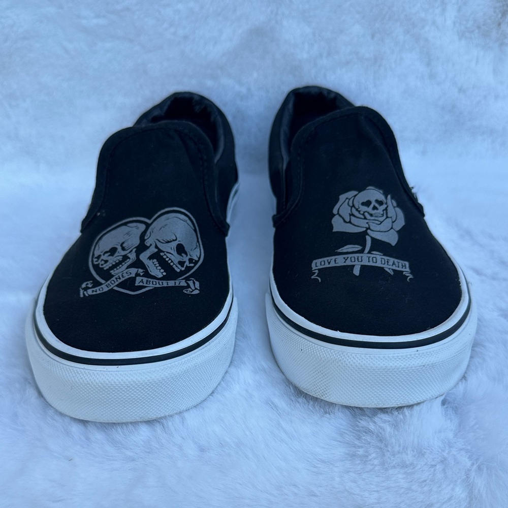 Unisex Vans Black Skull Slip-On Sneakers - Picture 3 of 12